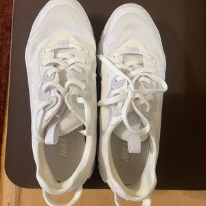 Women’s Nike React size 7